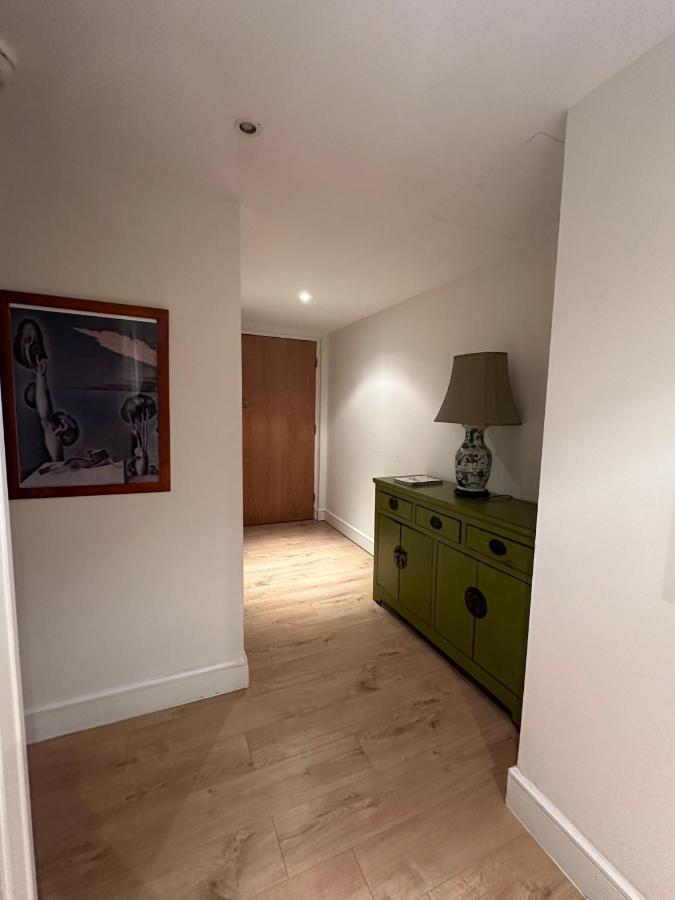 Appartement Spacious One-bedroom In Canary Wharf *