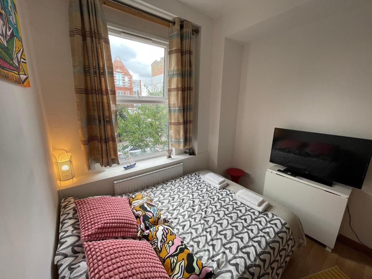 Apartment Spacious Family Flat London