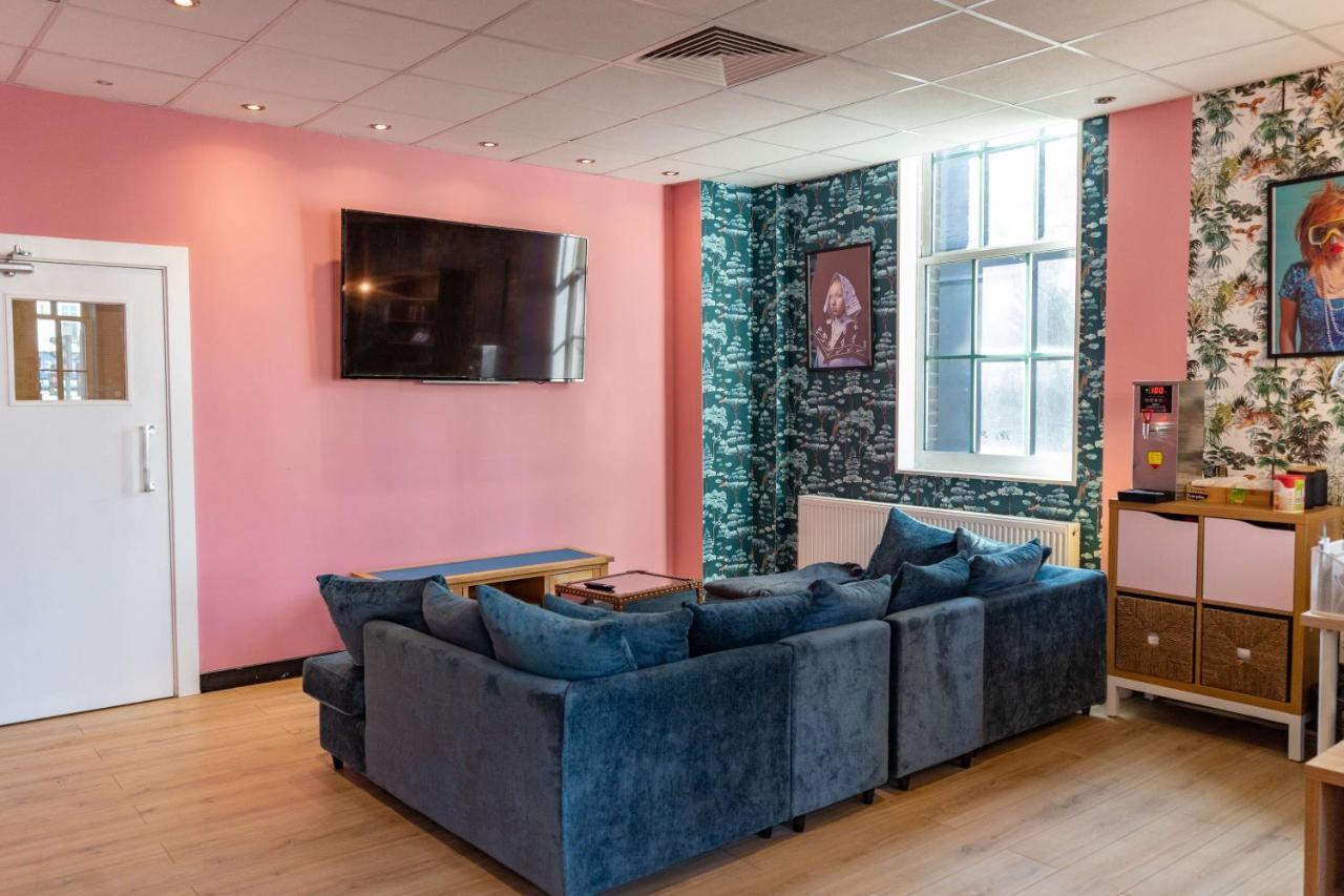 Hostelle - Women Only Hostel