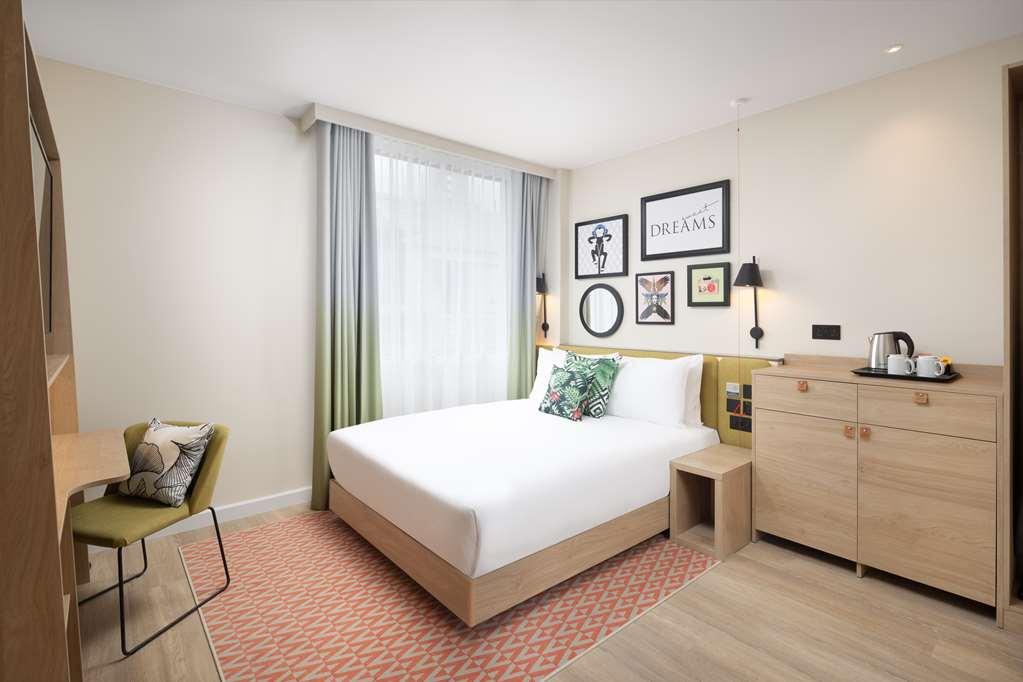 Hampton By Hilton Old Street Hotel 3*