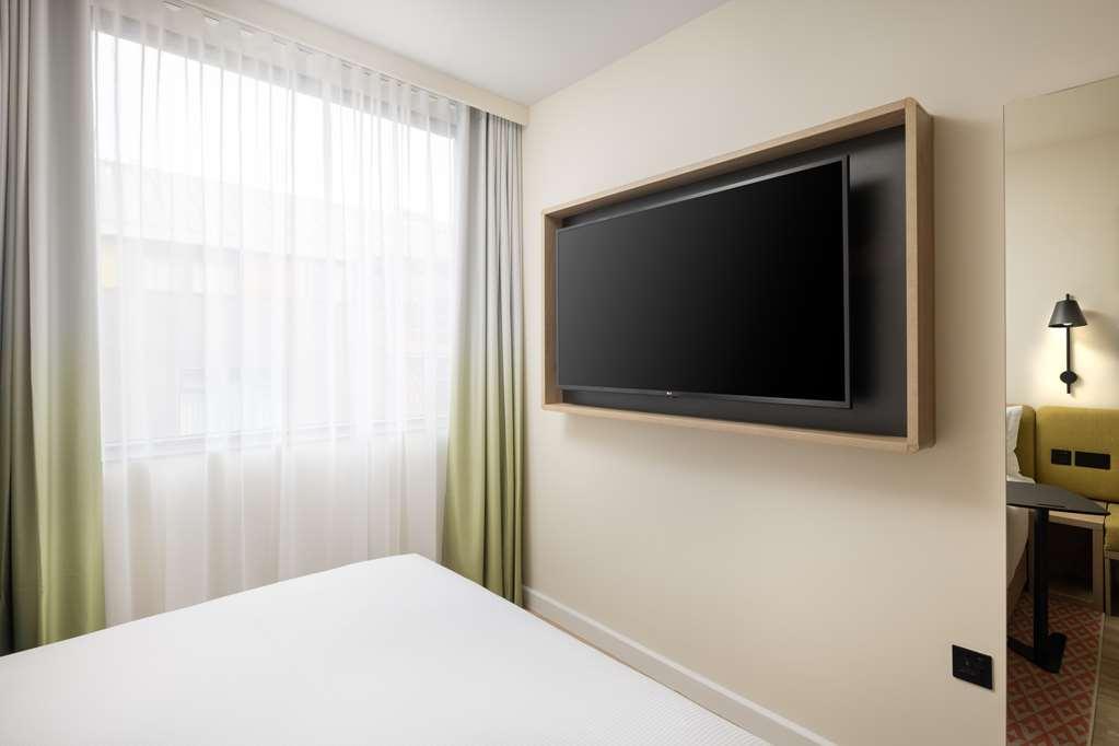 Hampton By Hilton Old Street Hotel London