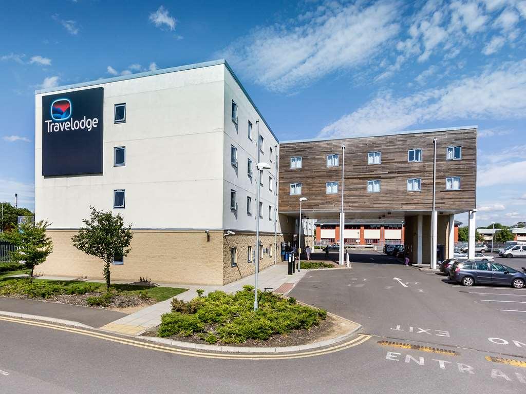Hotel Travelodge Sunbury M3