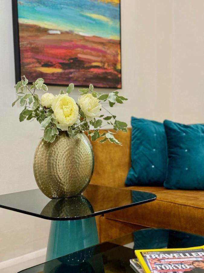 Beautiful 2 Bed Flat In South Kensington *