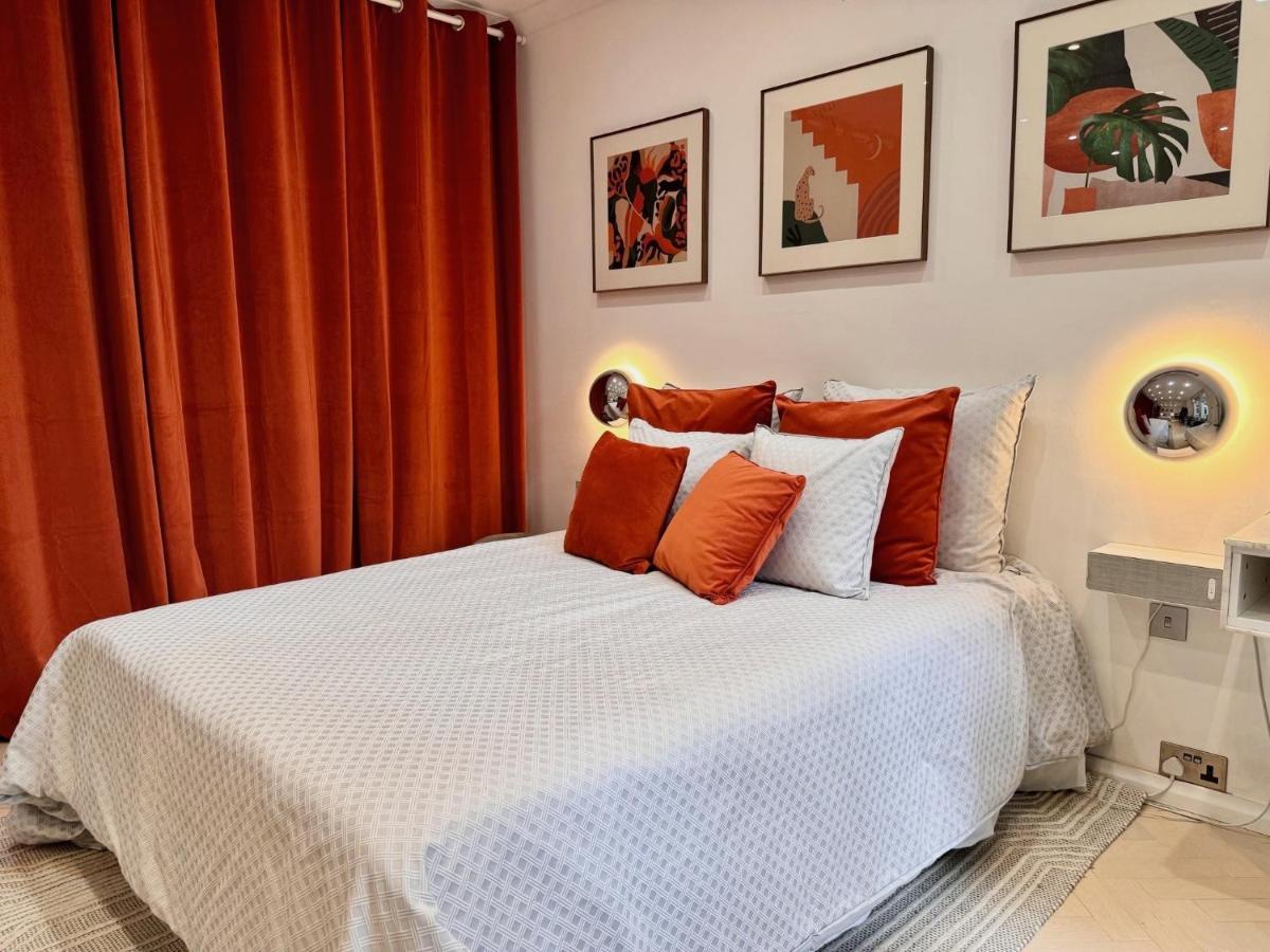 Beautiful 2 Bed Flat In South Kensington *