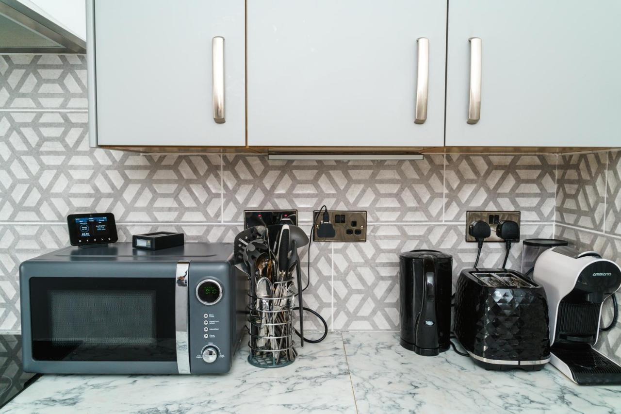 Apartment Modern 2 Bed Close To Westfield Stratford Mall With Garden