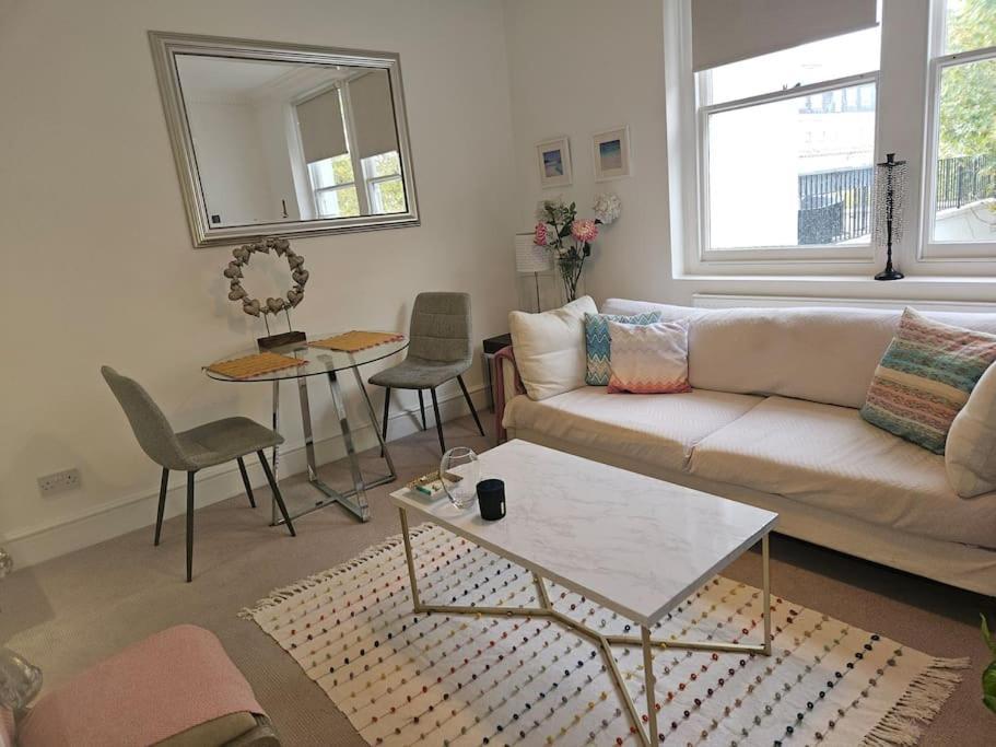 Cozy One Bedroom Next To Paddington * London