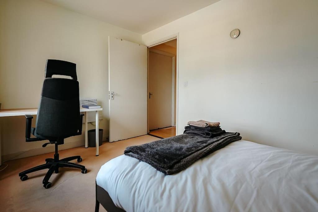Luxurious Floor 2 Bedroom By Westfield And Abba! London