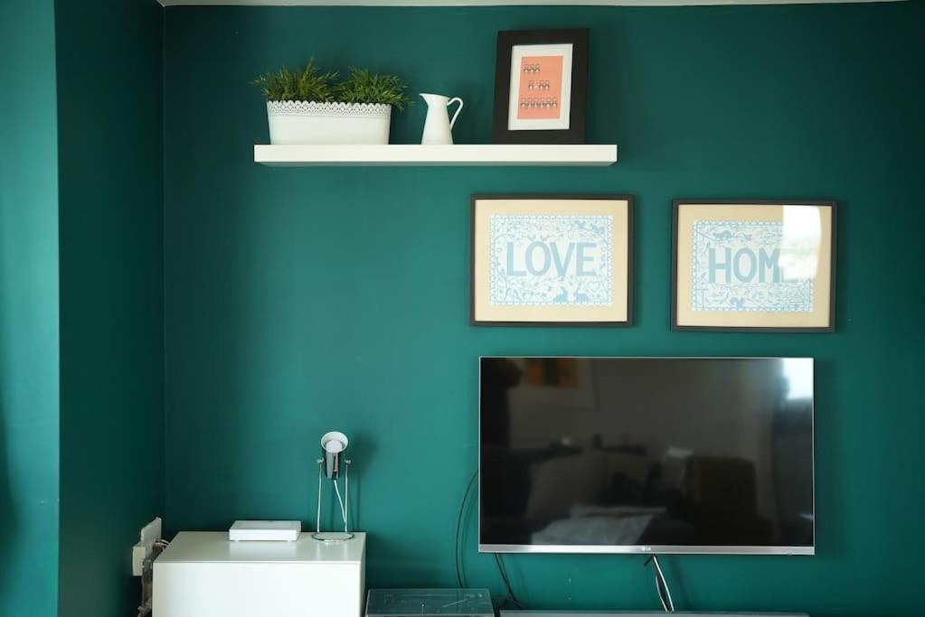 Apartment Luxurious Floor 2 Bedroom By Westfield And Abba! *