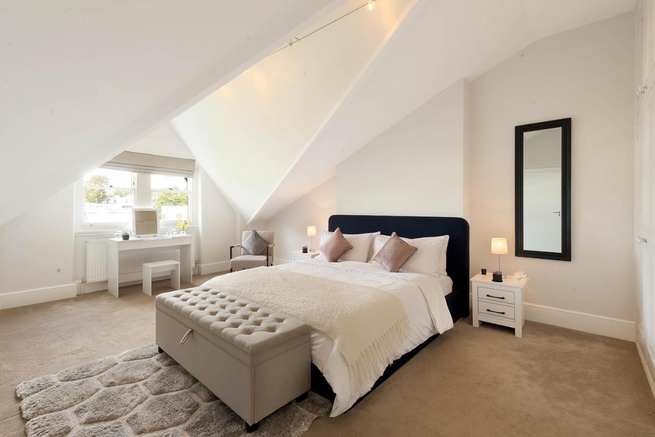 Lovely With Park Views Apartment