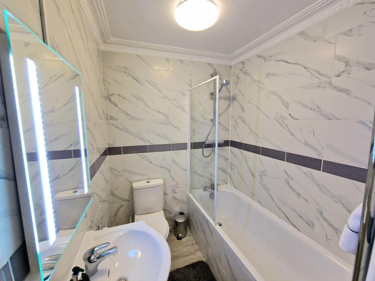 Appartement Cosy In Kensington - Great Location! 3 Minutes Walk To Earl's Court Station *