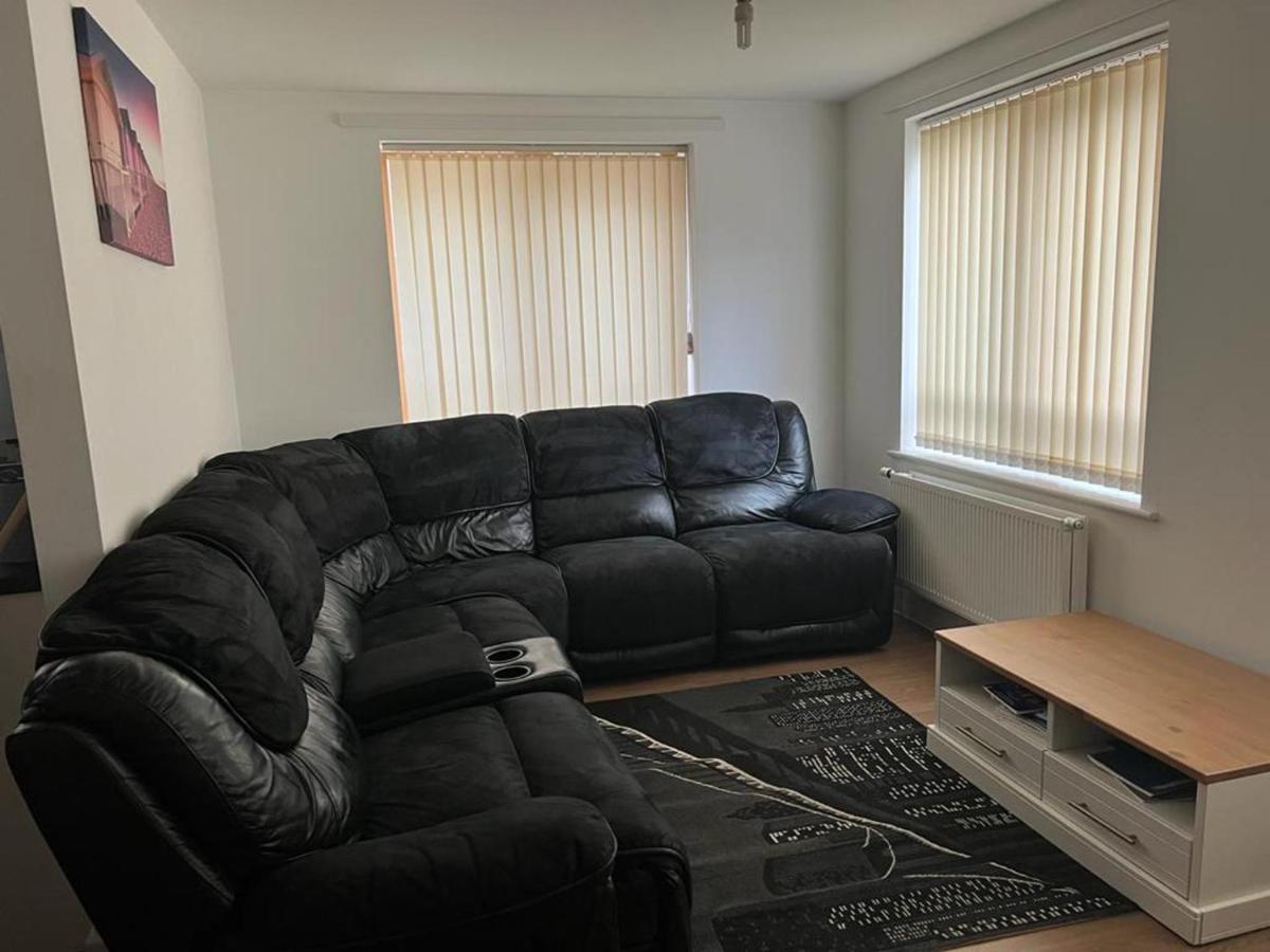 Immaculate 1-bed In East Apartment