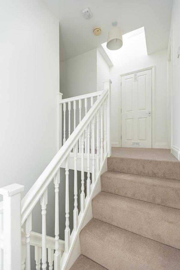Spacious 4br 3-storey Townhouse In Lively Deptford Holiday home London