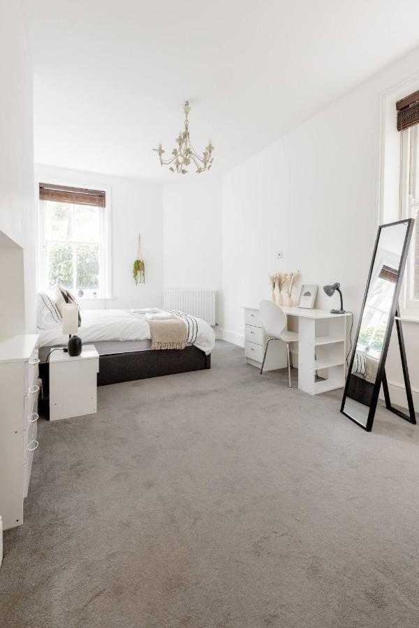 Appartement Spacious Apt In Central