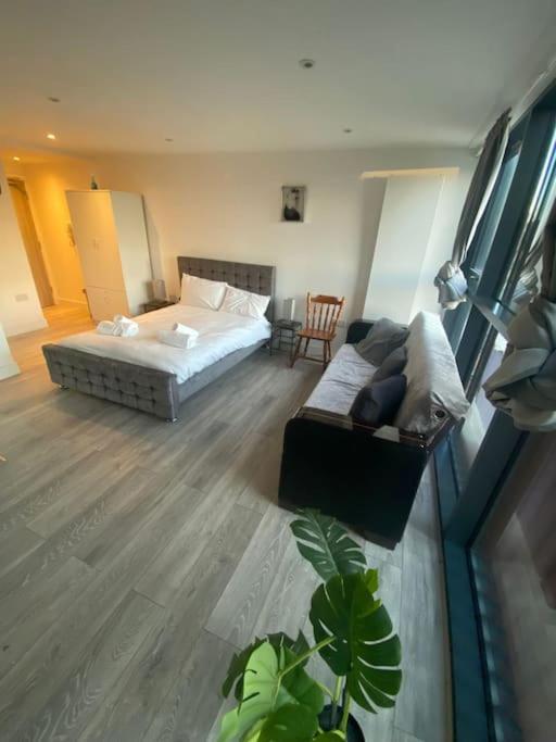 Apartamento 9b - The Bricklane Artistic Studio