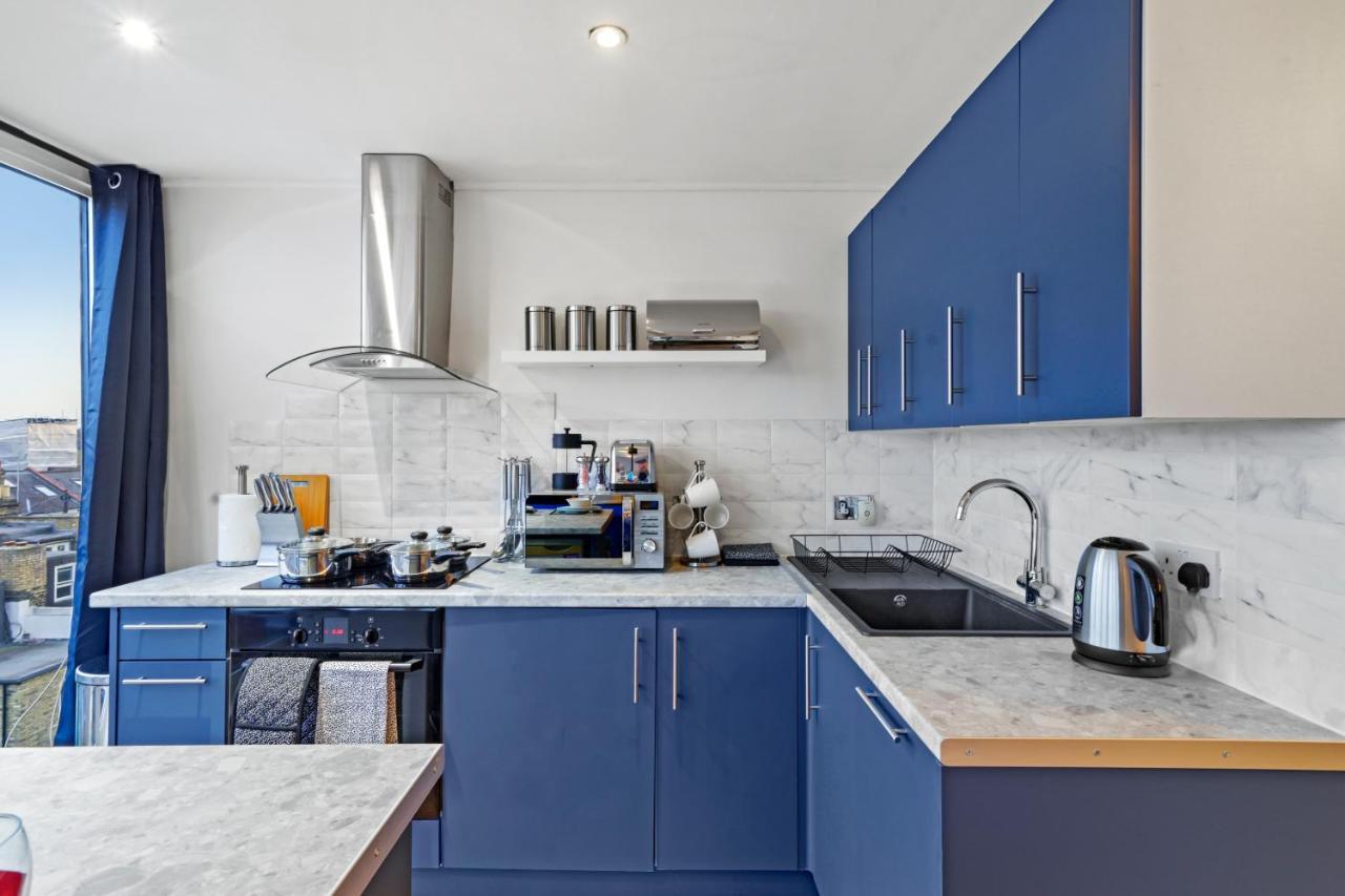 Stunning Flat In Fulham - Great Views!- Sleeps 6 London
