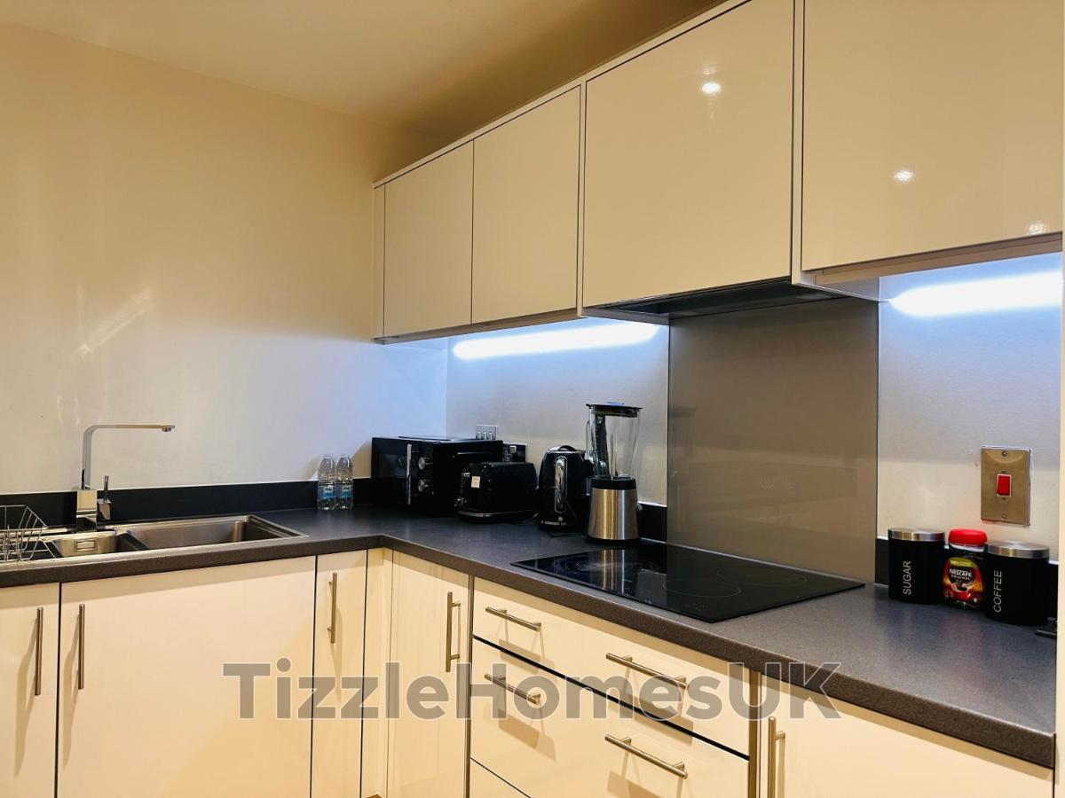 Tizzlehomesuk Apartment London