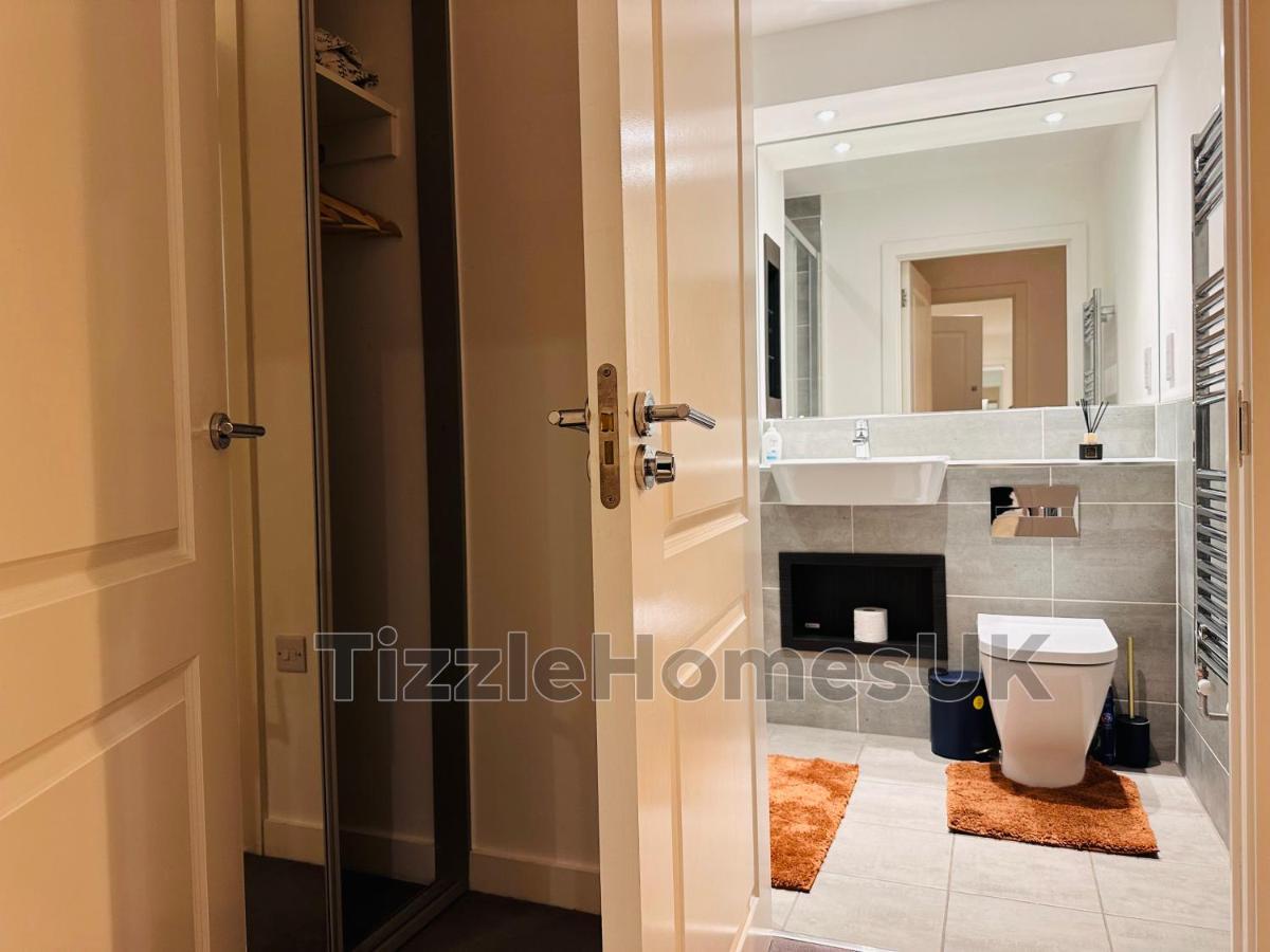 Tizzlehomesuk London