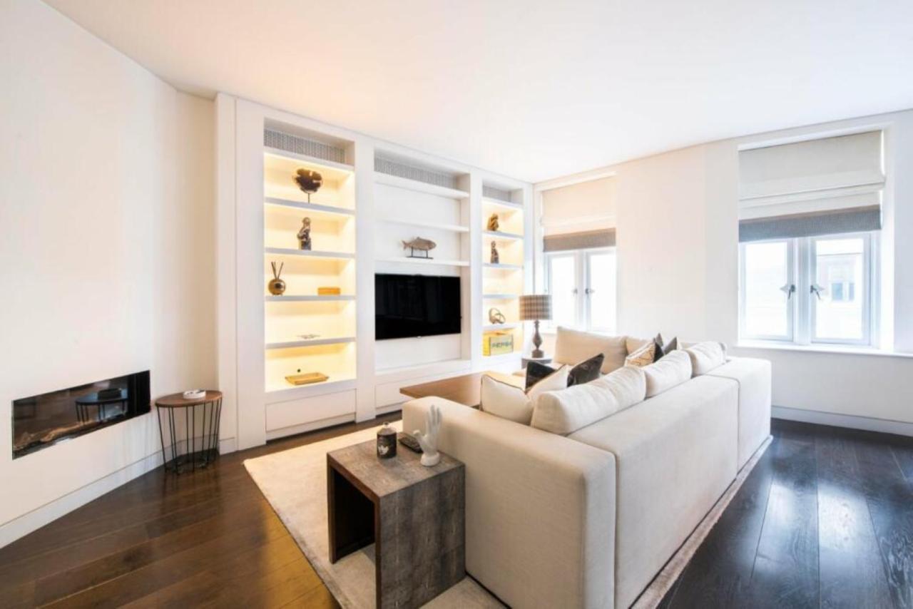 Prime Mayfair Pied De Terre Sleeps 6 Top Floor Apartment