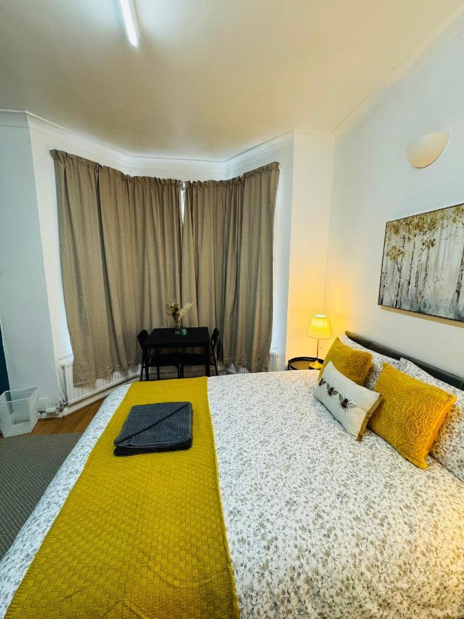 Vakantiehuis 2 Bedrooms House Near Central