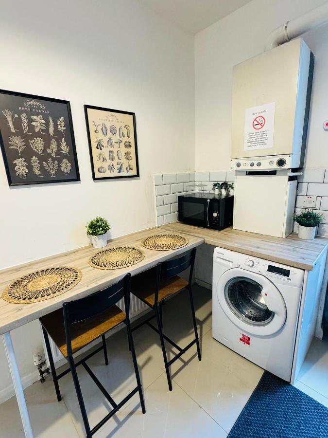 Vakantiehuis 2 Bedrooms House Near Central