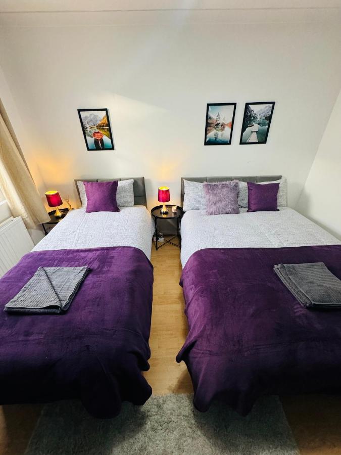 2 Bedrooms House Near Central *