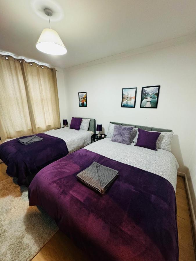 Vakantiehuis 2 Bedrooms House Near Central *