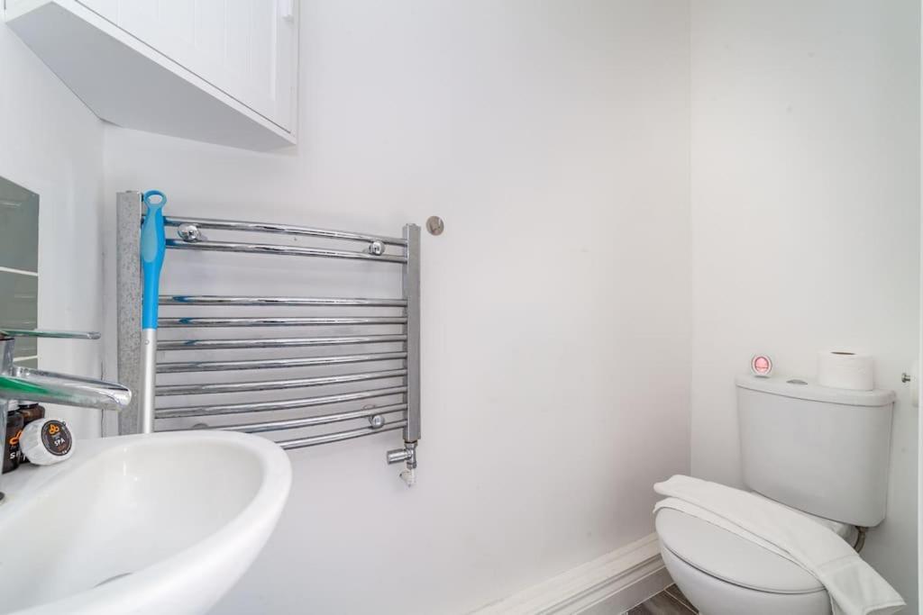 Lovely 2 Bedroom House In Greenwich * Londres