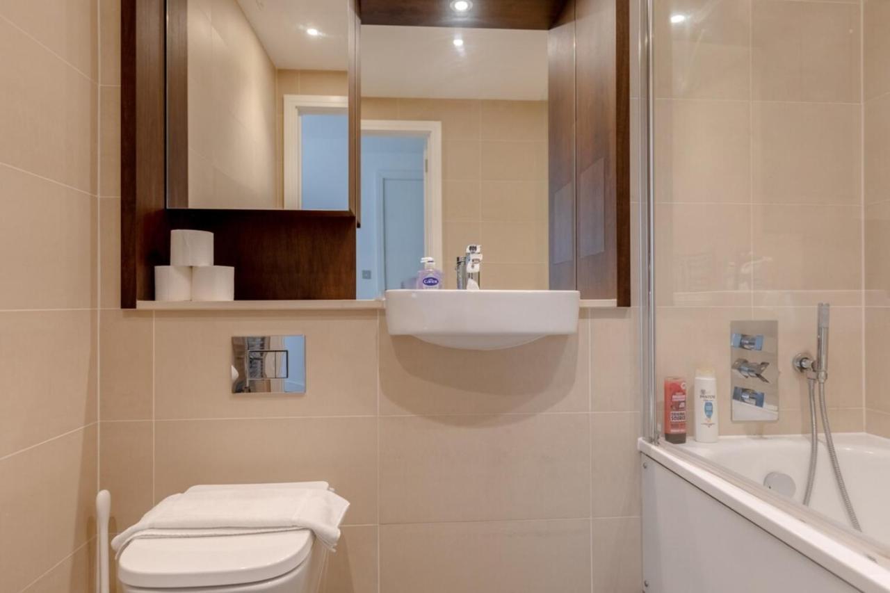 Chic 1bd Flat Wviews Of The Shard - South Quay!
