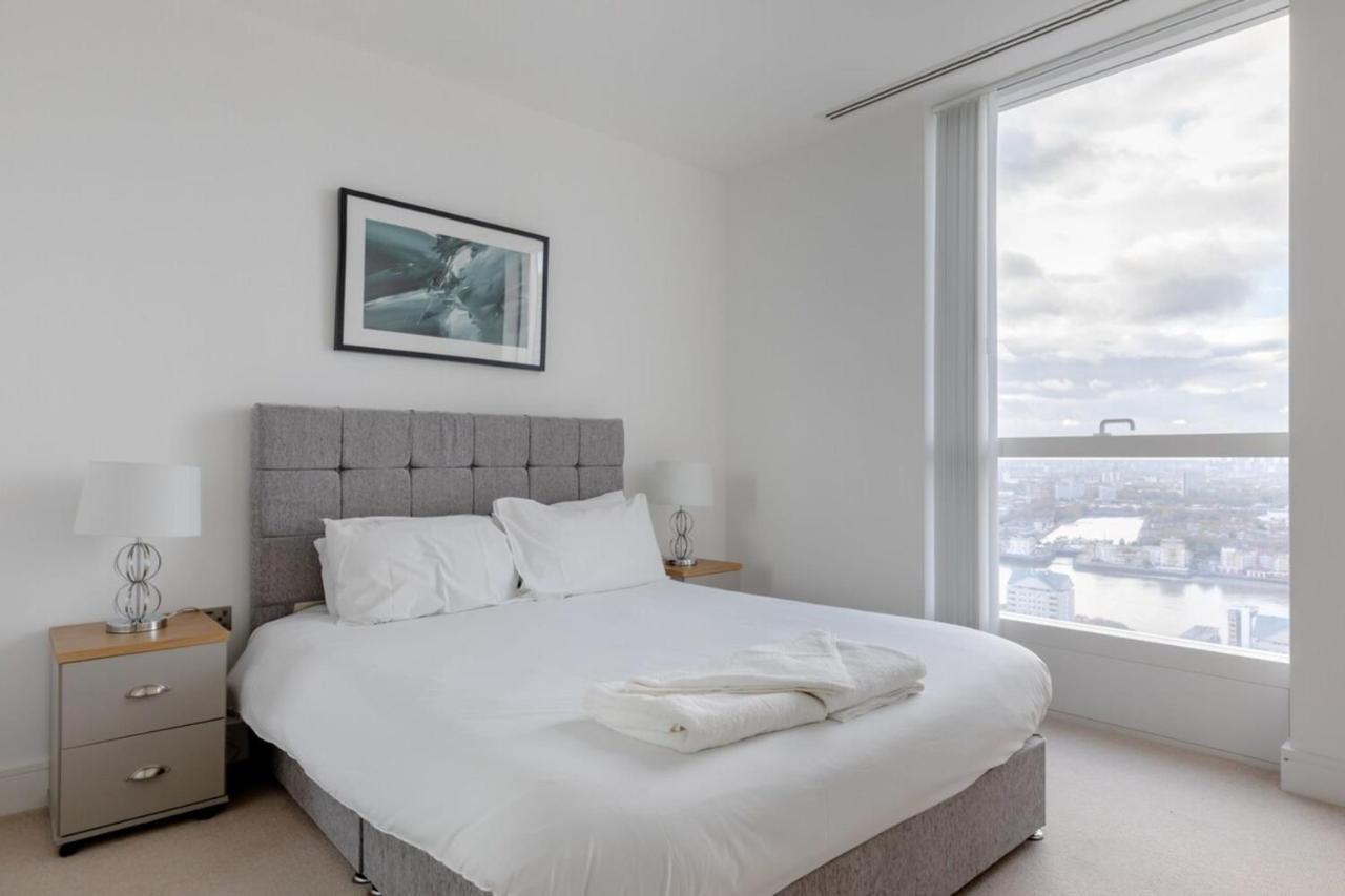 Chic 1bd Flat Wviews Of The Shard - South Quay! Apartment *