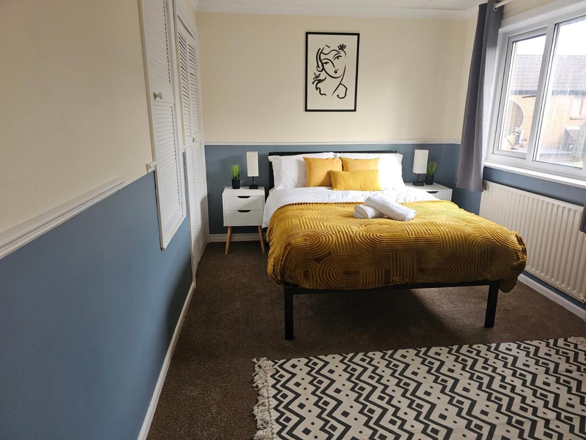 Apartment In Beckton. Docklands. Airport.
