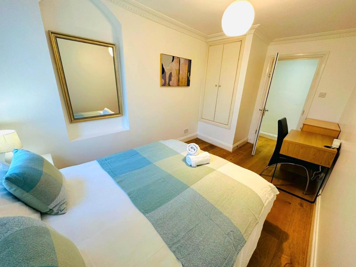 Cosy In Kensington - Great Location! 3 Minutes Walk To Earl's Court Station