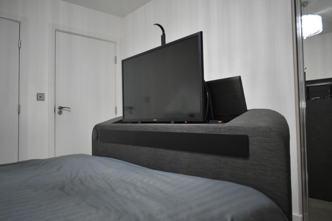 A Private En-suite Bedroom In Bromley-by-bow Homestay London