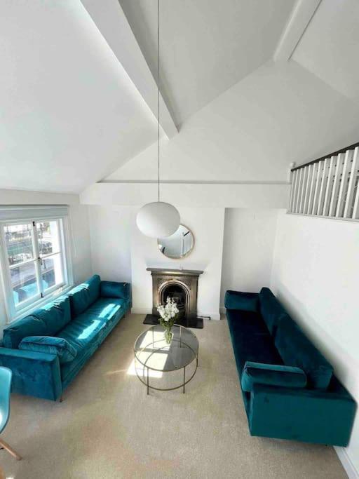 Apartamento Fab Split Level Kensington