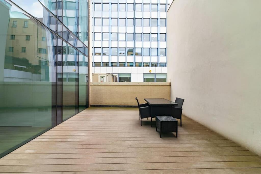 Mayfair 2 Bedroom With Large Private Terrace Appartement *
