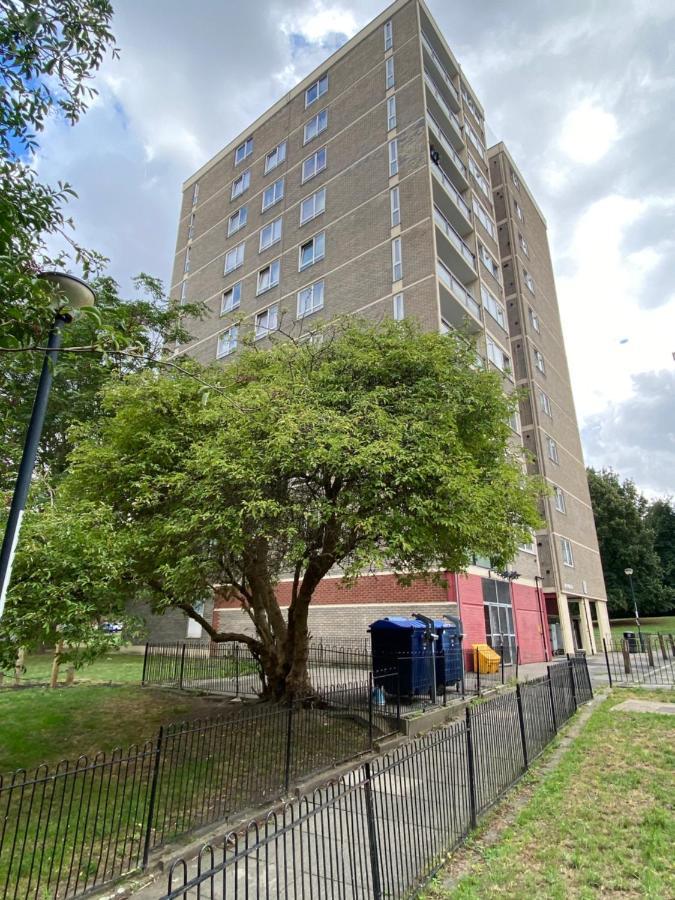 Entire Flat, Comfortable 2 Double Bedrooms Apartment