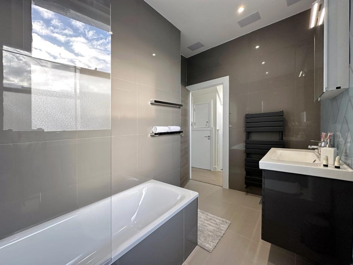 Apartment Nancy's Place In Notting Hill - 2 Double Beds, Ideal For Families *