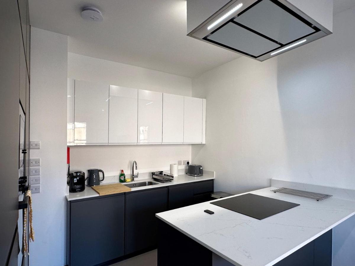 Nancy's Place In Notting Hill - 2 Double Beds, Ideal For Families Apartment *