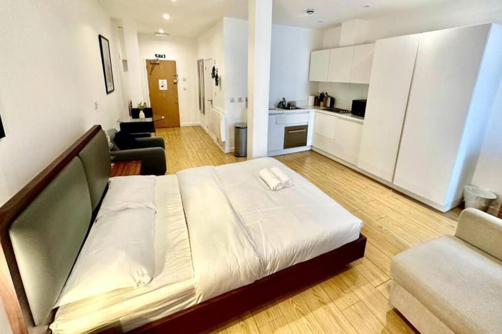 Apartment 1. V02 Piccadilly Circus On Your Doorstep! London
