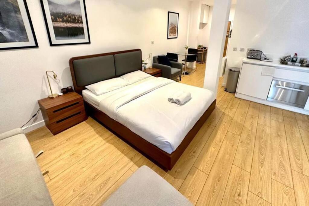 Apartment 1. V02 Piccadilly Circus On Your Doorstep!