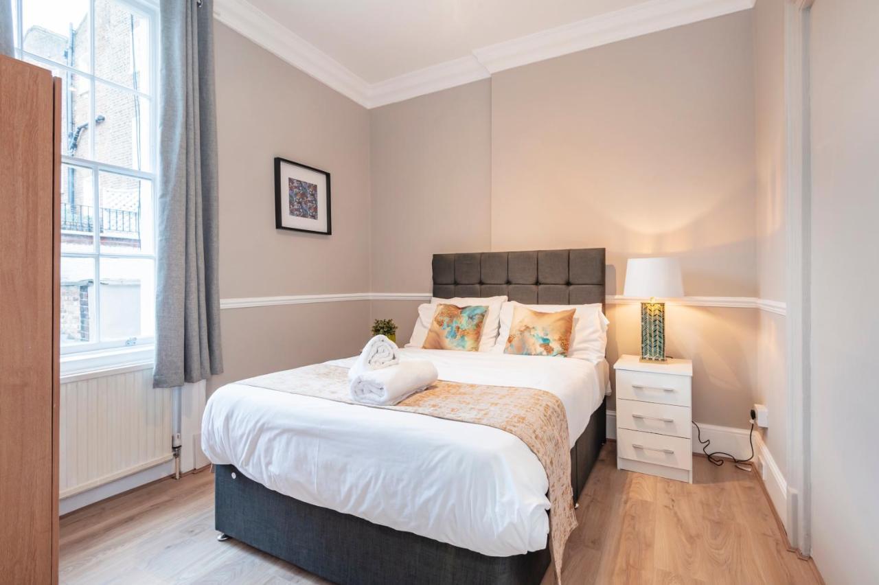 Hyde Park Modern Apartment London