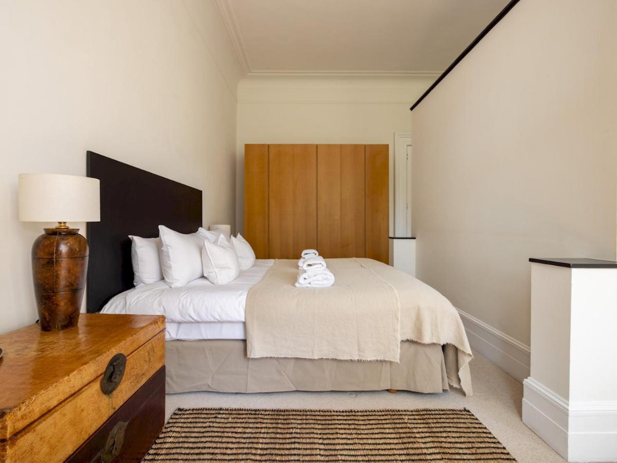 Pass The Keys Gorgeous With Access To A Private Garden Londen