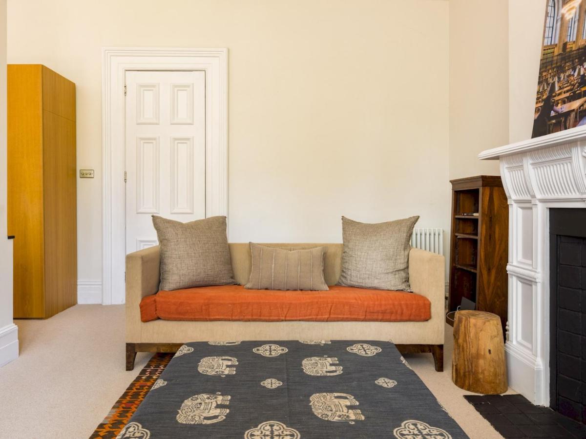 Pass The Keys Gorgeous With Access To A Private Garden Londen