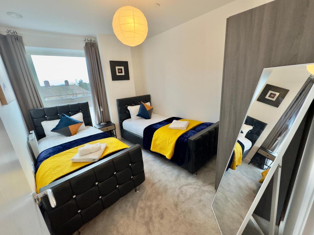3bedroom, 2bathroom, Balcony,luxury Flat Westfield Appartement *