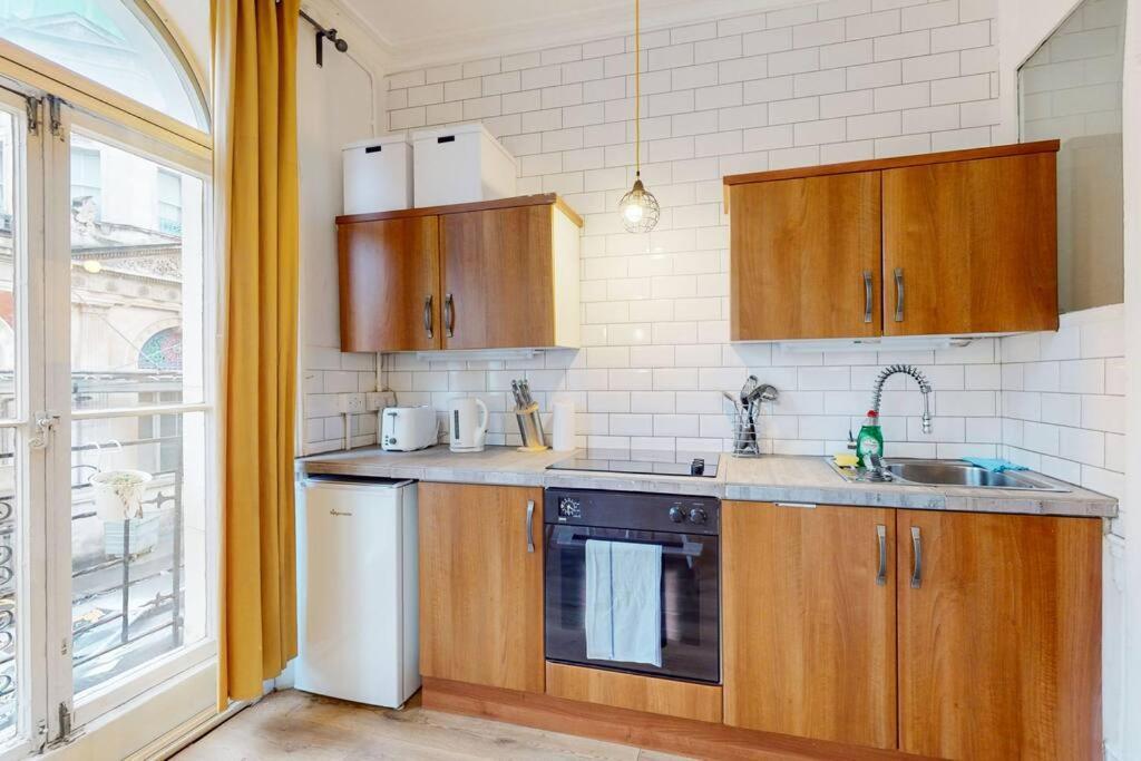 Modern 2 Bed Maisonette In Farringdon Barbican Holiday home