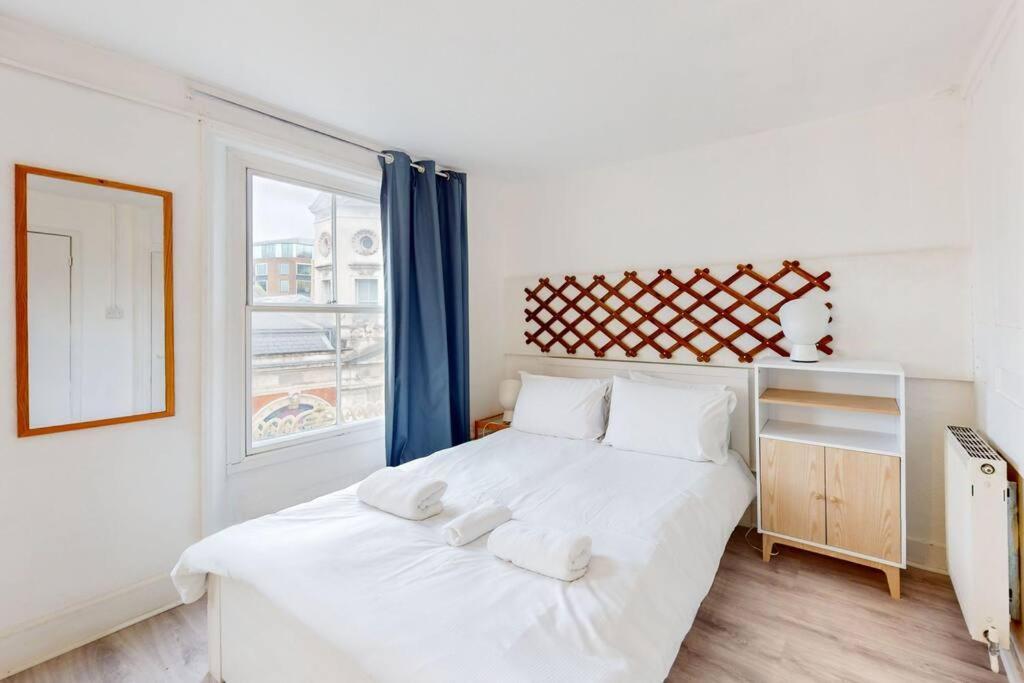 Modern 2 Bed Maisonette In Farringdon Barbican Holiday home *