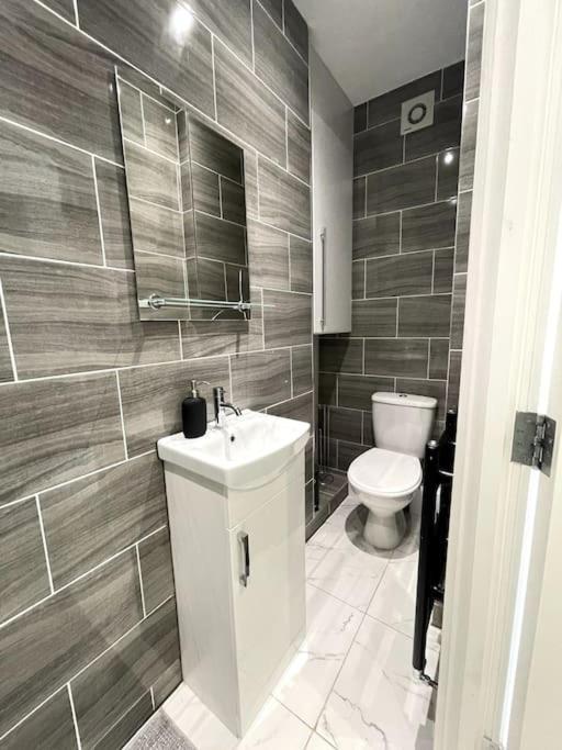 Apartment The Hidden Gem *2-bed Apt*