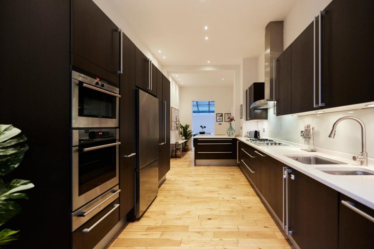 The Hyde Park Scenery - Elegant 4bdr House With Study Apartment London