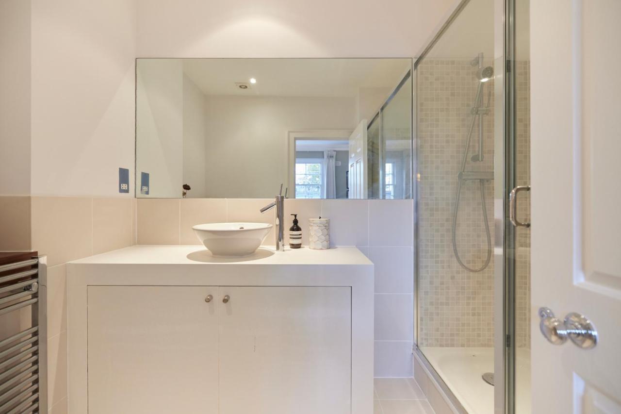 The Hyde Park Scenery - Elegant 4bdr House With Study * London