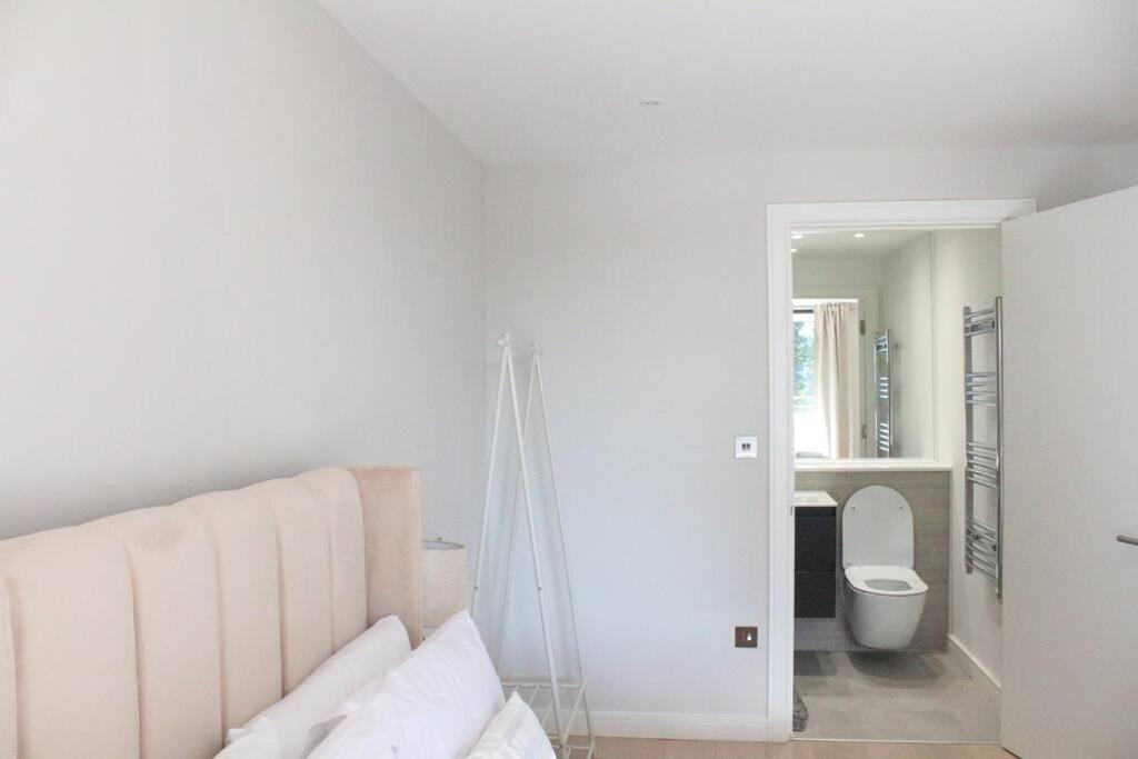 Spacious 2br With Terrance Apartment