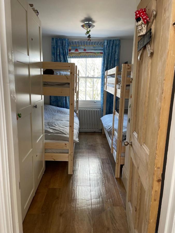 London Home * London